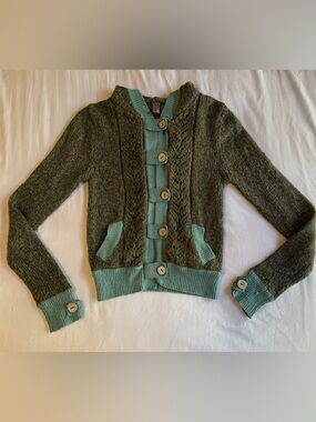 Green Two-Tone Knit Button-Up Cardigan Sweater
